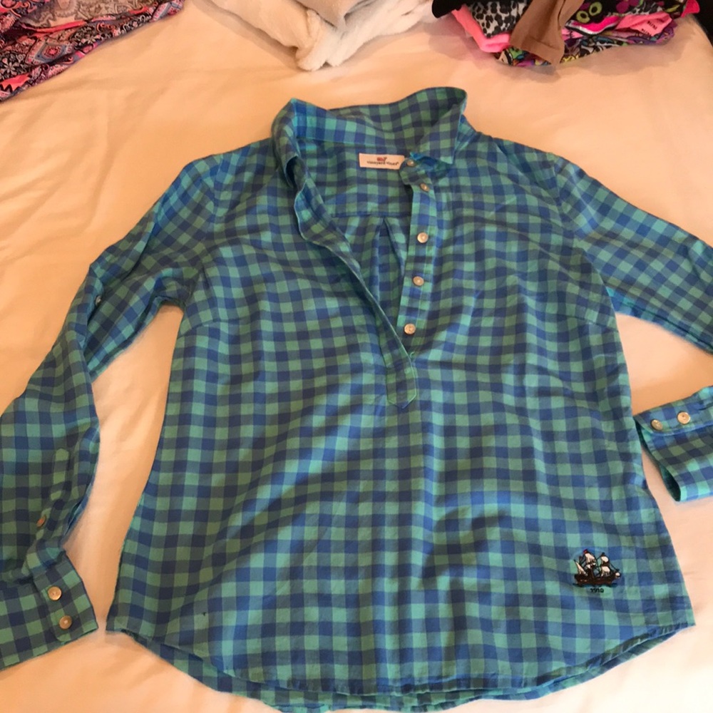 Vineyard vines women’s top size 4